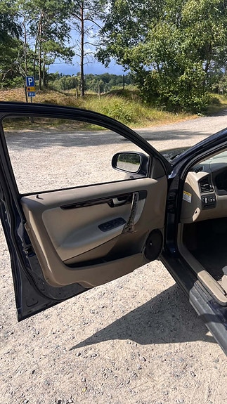 Volvo V70 6 of 6