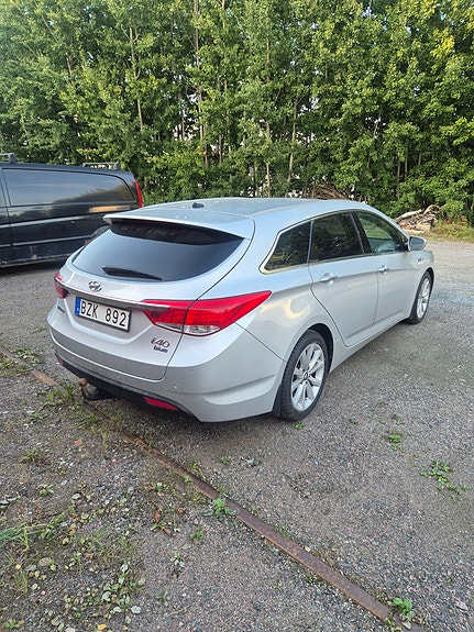 Hyundai i40 3 of 5