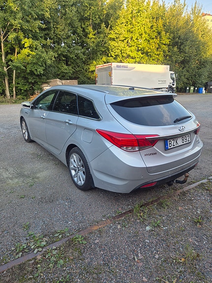 Hyundai i40 4 of 5