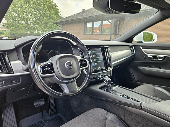 Volvo V90 3 of 13