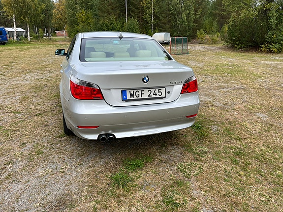 BMW 545i 6 of 13
