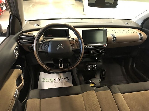 Citroen C4 Cactus 7 of 9