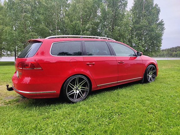 Volkswagen Passat 4 of 9