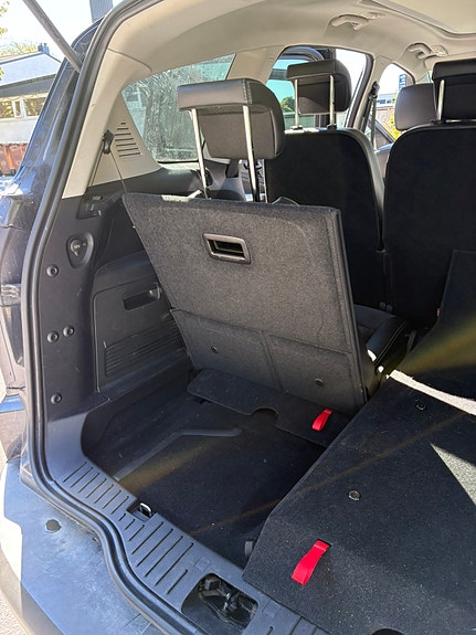 Ford S-MAX 8 of 8
