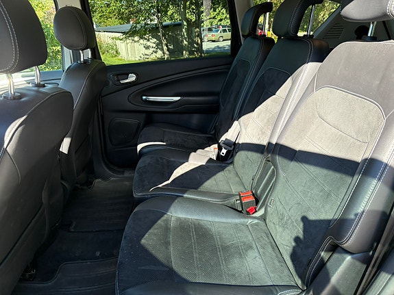 Ford S-MAX 5 of 8