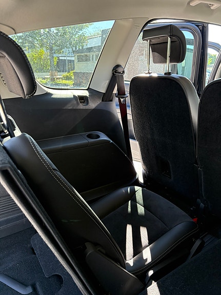 Ford S-MAX 7 of 8