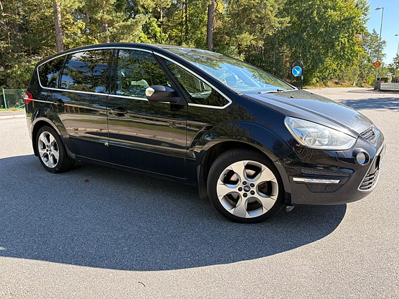 Ford S-MAX 2 of 8