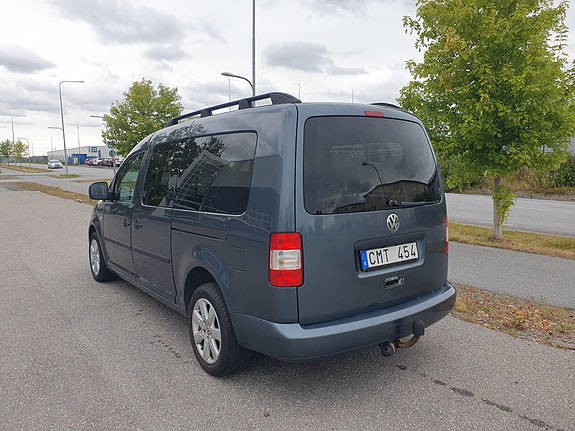 Volkswagen Caddy Maxi 3 of 7
