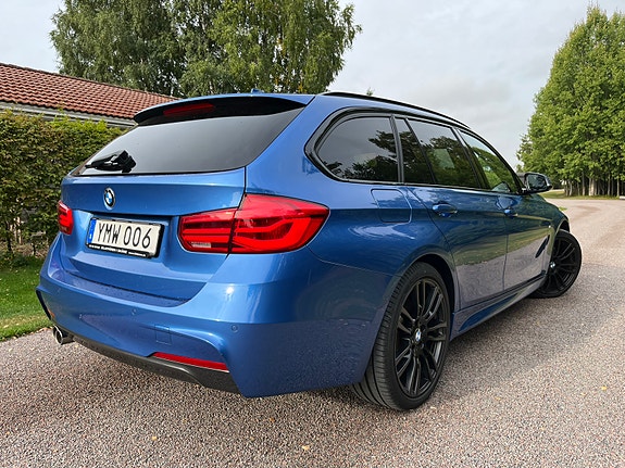BMW 335d 3 of 5