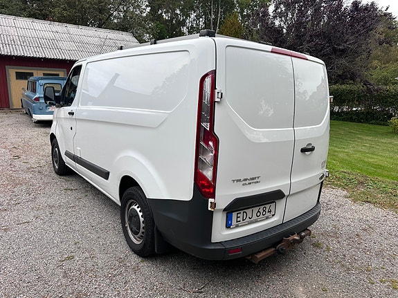 Ford Transit Custom 8 of 10