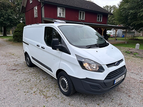 Ford Transit Custom 6 of 10