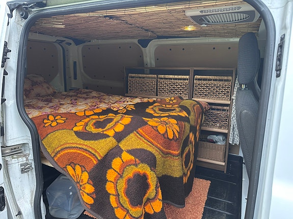Ford Transit Custom 2 of 10