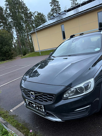 Volvo V60 Cross Country 6 of 6