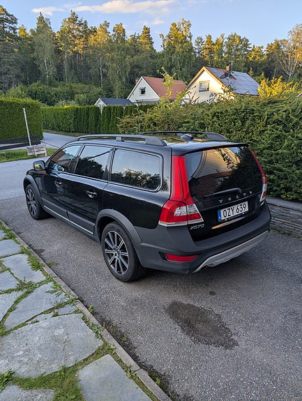 Volvo XC70 3 of 12