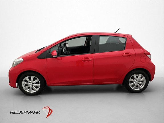 Toyota Yaris 5 of 30