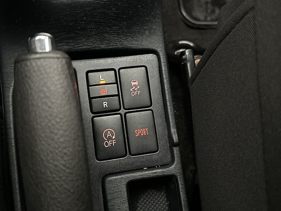 Toyota Yaris 27 of 30