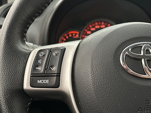 Toyota Yaris 29 of 30