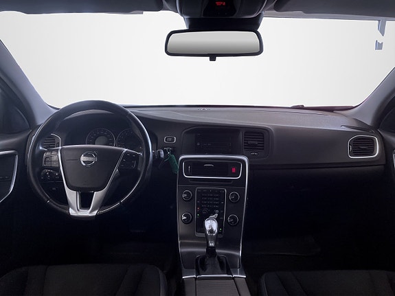 Volvo V60 8 of 15