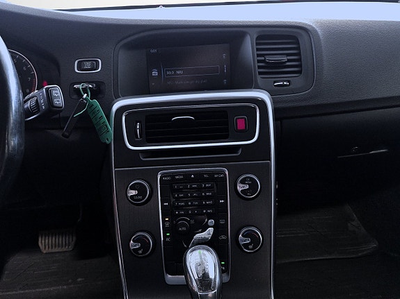 Volvo V60 9 of 15