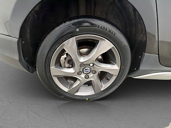Volvo V40 Cross Country 12 of 30