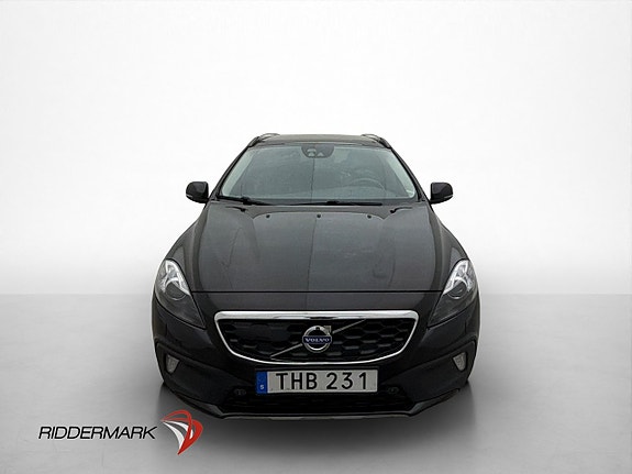 Volvo V40 Cross Country 2 of 30