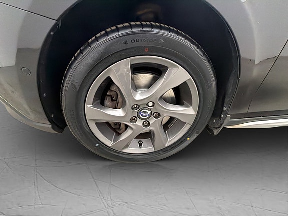 Volvo V40 Cross Country 10 of 30