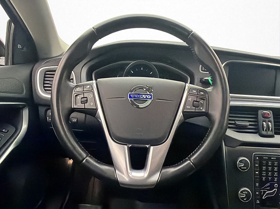 Volvo V40 Cross Country 20 of 30
