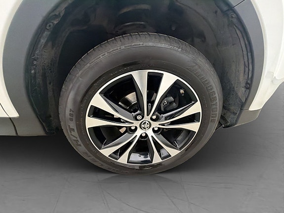 Toyota RAV4 13 of 30