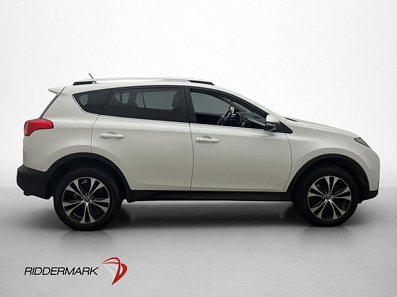 Toyota RAV4 9 of 30