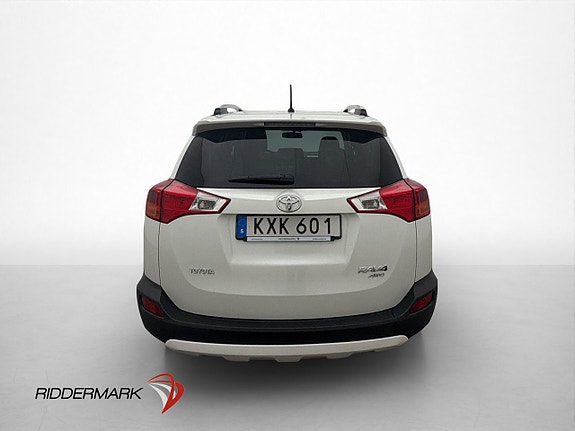 Toyota RAV4 7 of 30