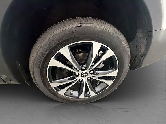 Toyota RAV4 11 of 30