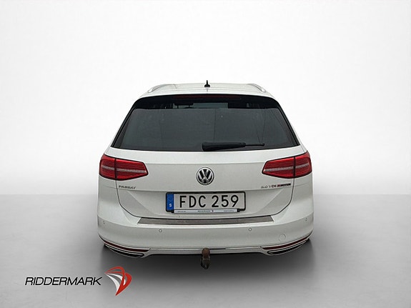 Volkswagen Passat 7 of 30