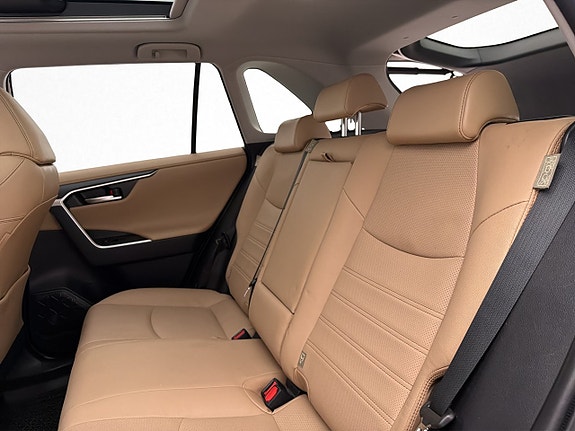 Toyota RAV4 18 of 30