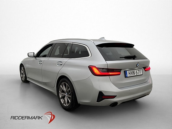 BMW 320i 6 of 30