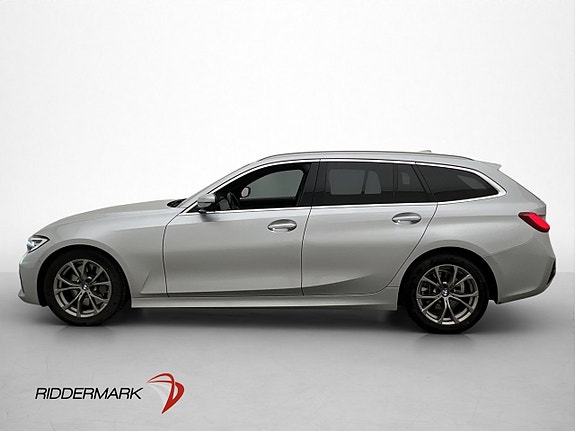 BMW 320i 5 of 30