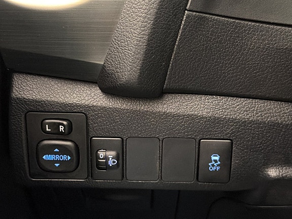 Toyota Auris 30 of 30