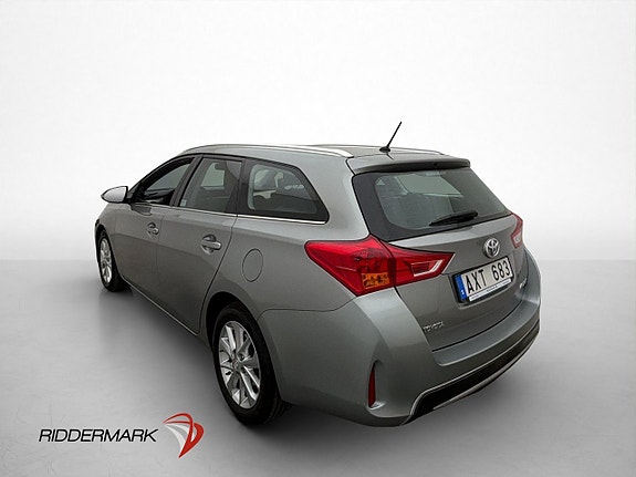 Toyota Auris 6 of 30