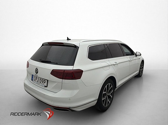 Volkswagen Passat 8 of 30