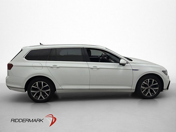 Volkswagen Passat 9 of 30