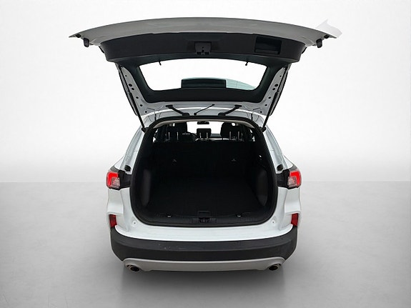 Ford Kuga 16 of 30