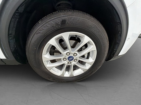 Ford Kuga 13 of 30