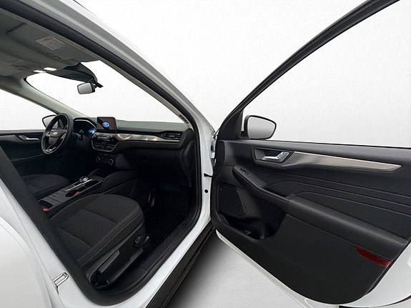 Ford Kuga 15 of 30