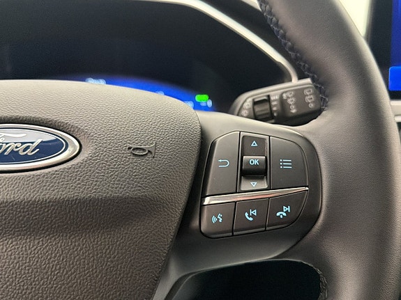 Ford Kuga 28 of 30