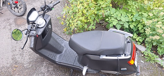 NIU NQI SPORT 3 of 5