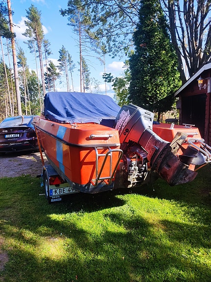 Flipper 570 HT 85hk Suzuki 2 of 4
