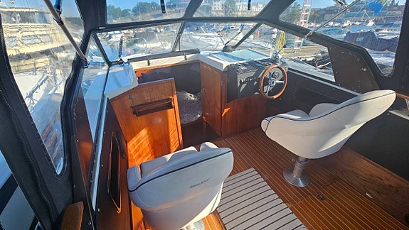 Windy 25 DC Volvo penta AD41 Diesel. Gott skick! 3 of 12