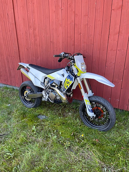 Husqvarna TE 300 5 of 5