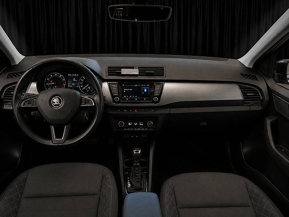 Skoda Fabia 5 of 12