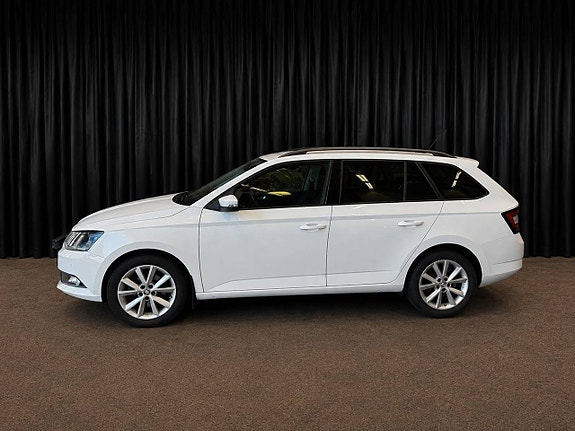 Skoda Fabia 2 of 12