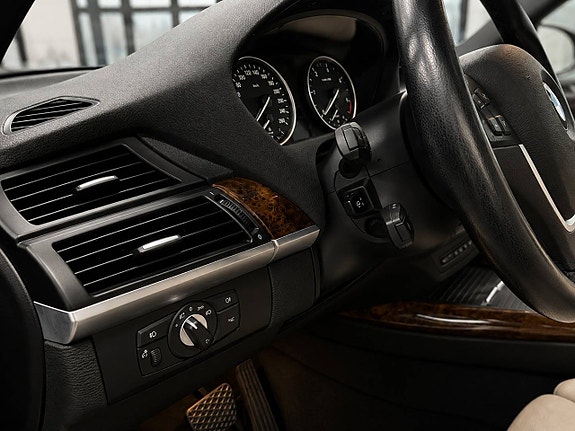 BMW X5 9 of 19